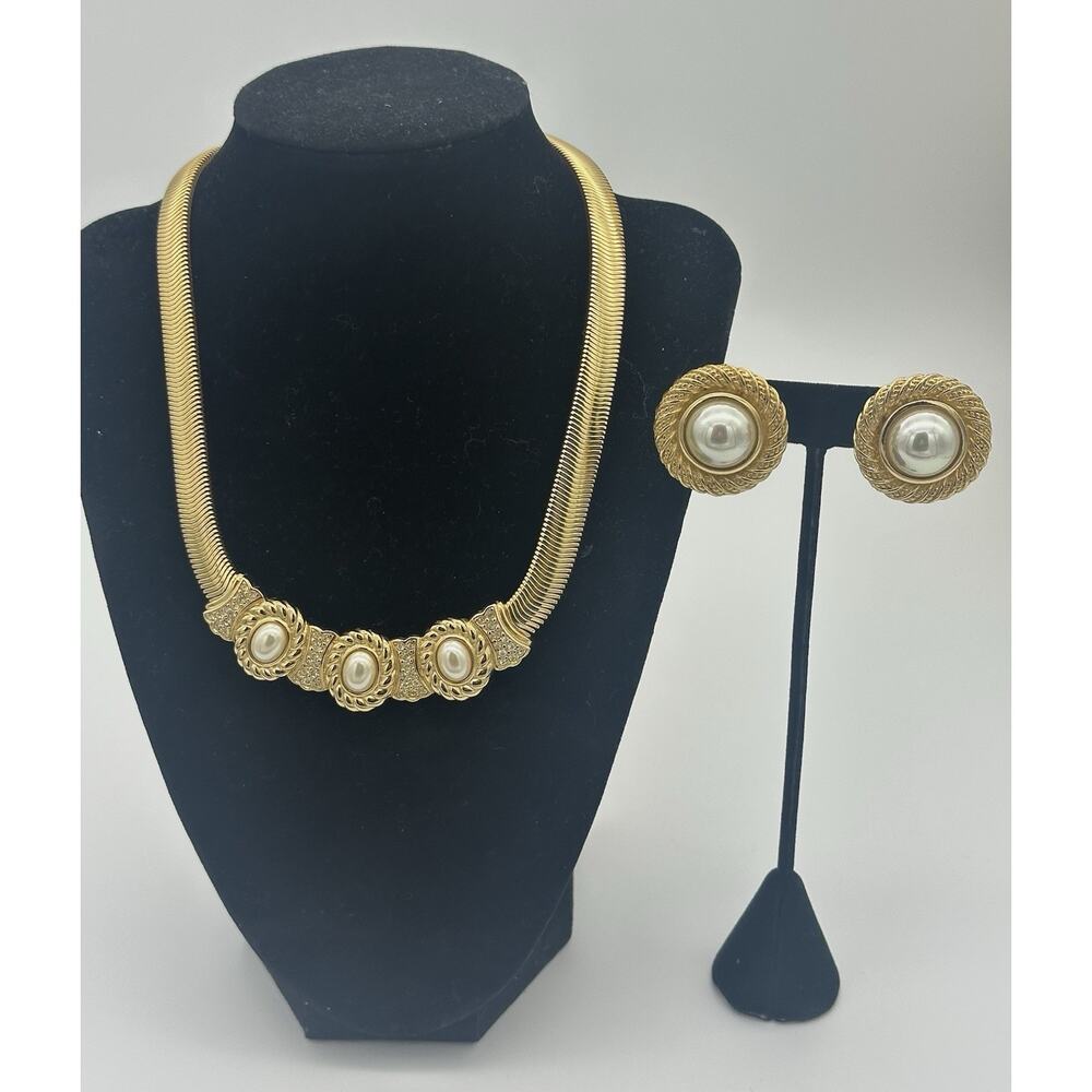 Vintage Christian Dior Earrings & Necklace Set W/ Faux Cabachon Pearl Gold Tone - Picture 3 of 15